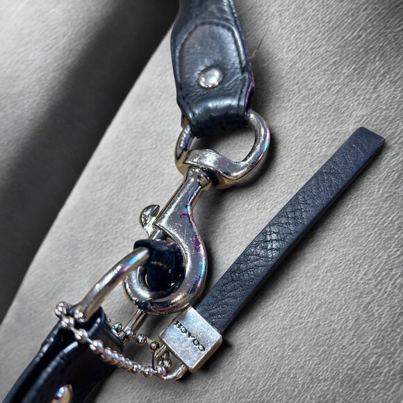 COACH black leather shoulder bag - Picture 6 of 8